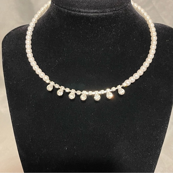 Prom/Special Occasion Necklace, Pearl and Rhinestones - Picture 4 of 10